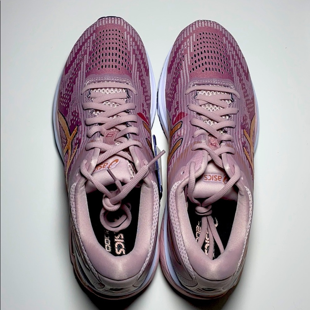 Women’s size 10, ASIC GT-2000 8; Rose